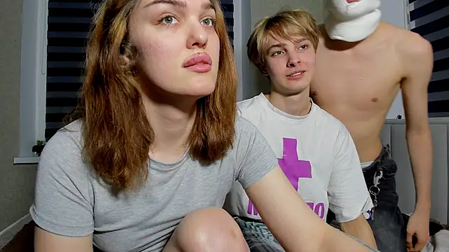 Snapshot of EmiliaRhodes chatting on 02-08-26, 05:16 EmiliaRhodes online show from 02-08-26, 05:16