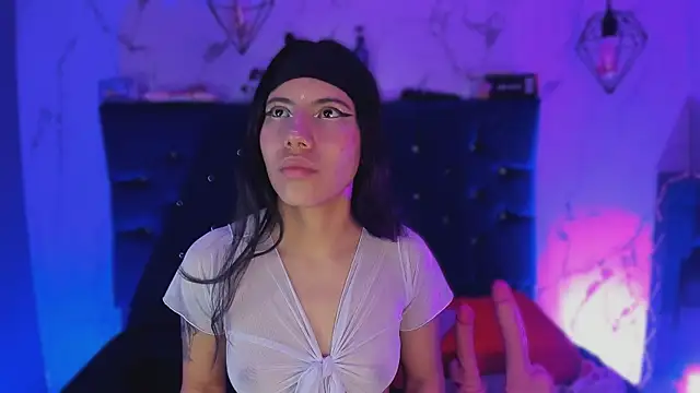 Snapshot of Dakotaa_Johnson chatting on 11-11-25, 08:20 Dakotaa Johnson online show from 11-11-25, 08:20