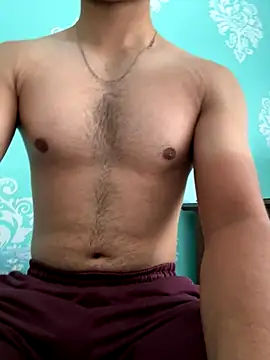wolfffff32 online show from 10-19-25, 04:57