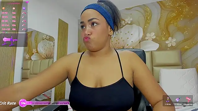 NahomiWalker  online show from 11-18-25, 07:18