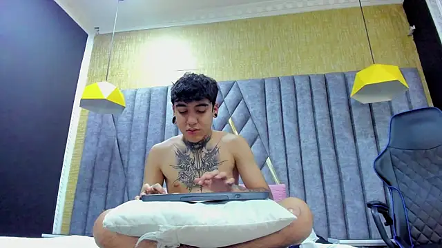 SantiOlsen online show from 11-13-25, 12:15