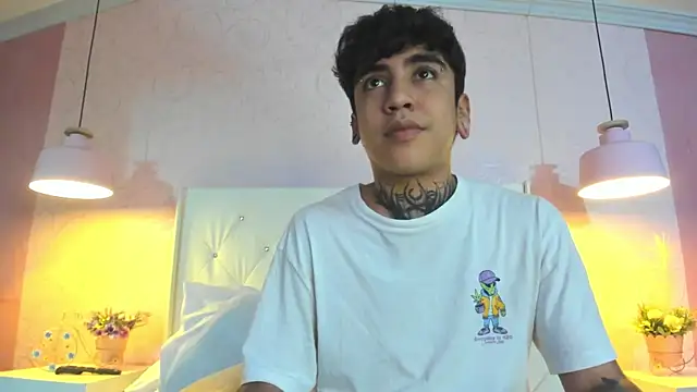 SantiOlsen online show from 11-27-25, 12:18