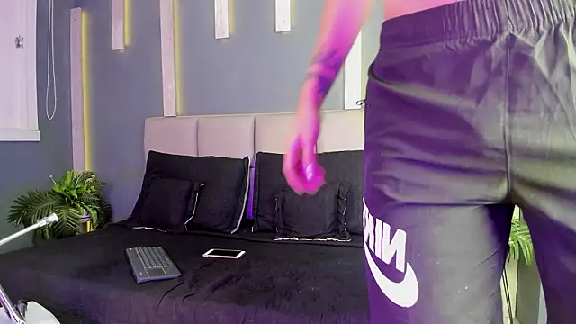 ArohomLester online show from 03-05-26, 01:51