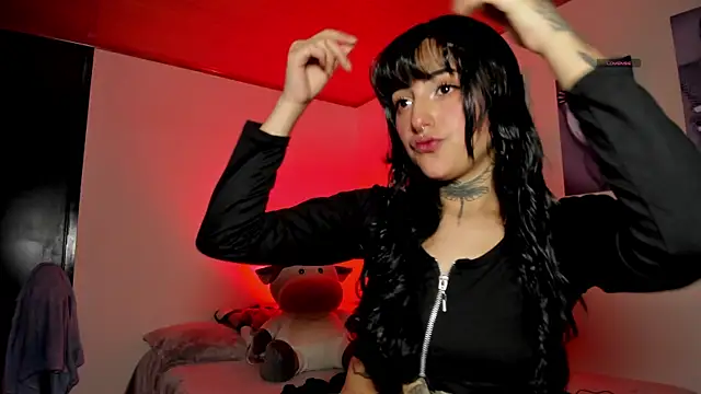 Snapshot of miku_st chatting on 12-17-25, 04:18 miku st online show from 12-17-25, 04:18