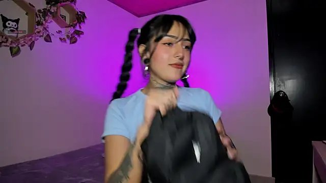 Snapshot of miku_st chatting on 01-13-26, 01:33 miku st online show from 01-13-26, 01:33