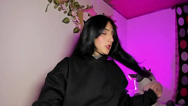 Snapshot of miku_st chatting on 02-25-26, 08:57 miku st online show from 02-25-26, 08:57