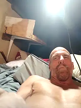 Snapshot of 1stcumngo chatting on 11-11-25, 09:20 1stcumngo online show from 11-11-25, 09:20