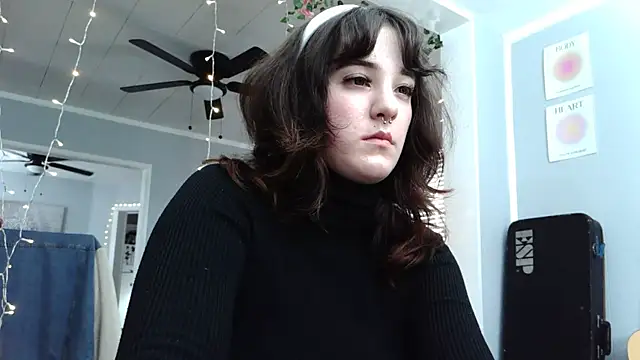 Trickylucy555 online show from 03-14-26, 05:18