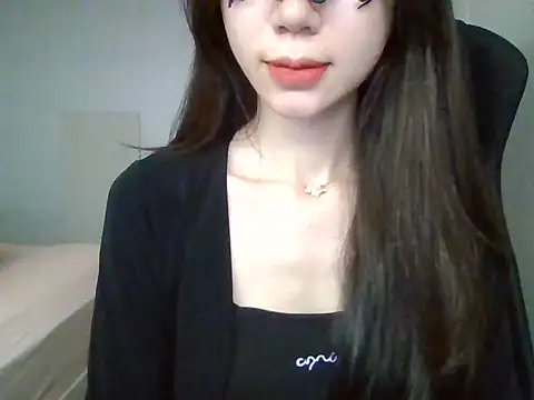 -Alicee- online show from 10-24-25, 01:57