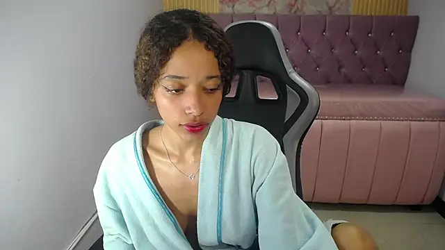 Snapshot of melody11_s chatting on 08-06-26, 08:16 melody11 s online show from 08-06-26, 08:16