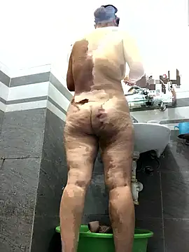 Snapshot of HinayLa chatting on 01-16-26, 02:54 HinayLa online show from 01-16-26, 02:54