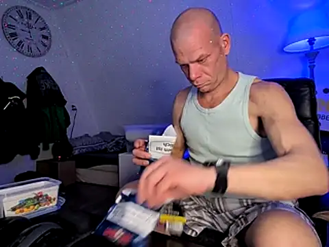 Kinky Play1 online show from 02-25-26, 07:56