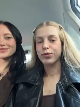 kira mia online show from 05-01-26, 04:22