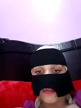 Snapshot of SandyAmr chatting on 12-01-25, 08:41 SandyAmr online show from 12-01-25, 08:41