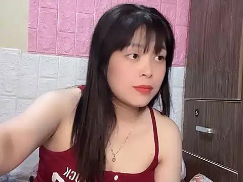 Butterfly kee online show from 12-02-25, 01:50