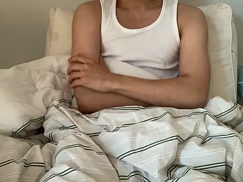 jihoooon 00 online show from 02-08-26, 05:44