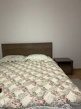 Snapshot of Love__Mom chatting on 02-22-26, 07:23 Love Mom online show from 02-22-26, 07:23