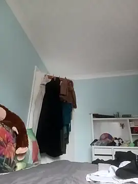 Imyourguy2025 online show from 10-29-25, 09:11