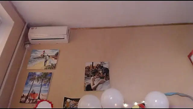 GloriaUpperLove online show from 09-25-25, 06:17