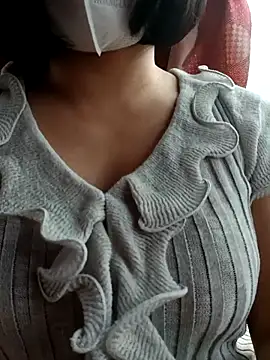 Snapshot of Mina-02 chatting on 10-21-25, 08:48 Mina-02 online show from 10-21-25, 08:48