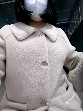 Snapshot of Mina-02 chatting on 01-15-26, 11:52 Mina-02 online show from 01-15-26, 11:52