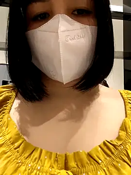 Snapshot of Mina-02 chatting on 03-02-26, 11:17 Mina-02 online show from 03-02-26, 11:17