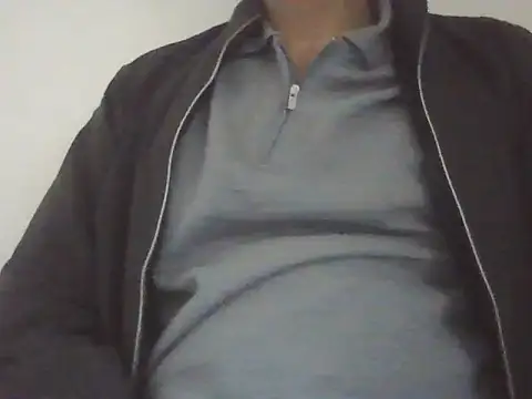 Snapshot of nick2445 chatting on 11-16-25, 04:45 nick2445 online show from 11-16-25, 04:45