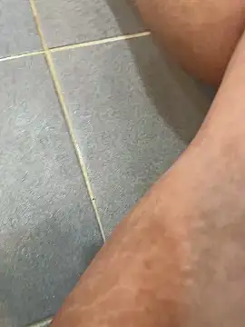 Snapshot of pkl030 chatting on 03-11-26, 01:06 pkl030 online show from 03-11-26, 01:06