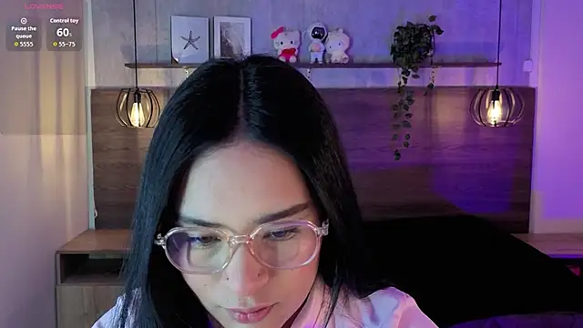 Isa doux online show from 07-04-26, 04:40