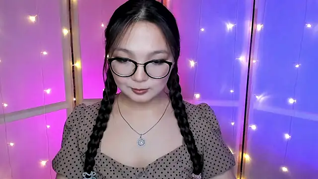 Snapshot of Nikki-awesome chatting on 11-04-25, 04:28 Nikki-awesome online show from 11-04-25, 04:28