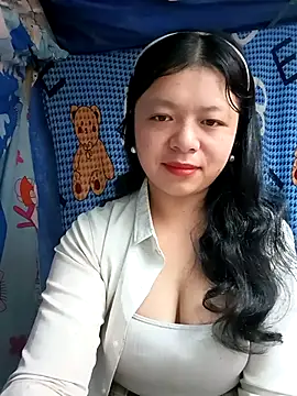 lisa-bae00 online show from 01-17-26, 12:26