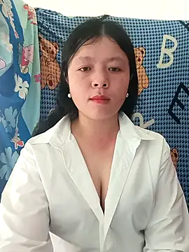 lisa-bae00 online show from 04-28-26, 01:04