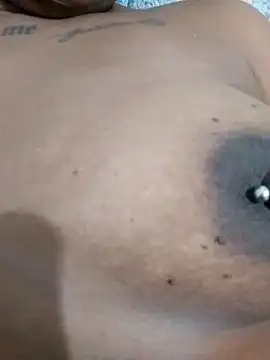 Snapshot of Jennyy31 chatting on 10-23-25, 12:10 Jennyy31 online show from 10-23-25, 12:10