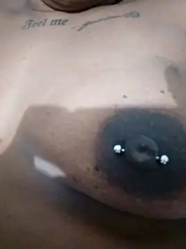 Snapshot of Jennyy31 chatting on 11-12-25, 12:55 Jennyy31 online show from 11-12-25, 12:55