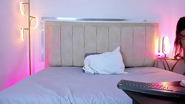 Crystal Stones online show from 02-17-26, 01:29