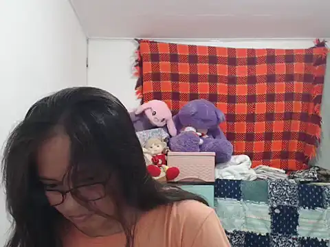 Kinkybela2025 online show from 10-28-25, 02:20