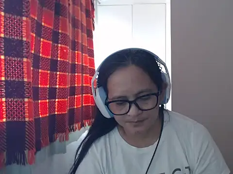 Kinkybela2025 online show from 07-19-26, 01:53