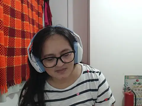 Kinkybela2025 online show from 08-01-26, 11:53