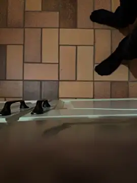 Snapshot of bart98geil chatting on 02-09-26, 10:25 bart98geil online show from 02-09-26, 10:25