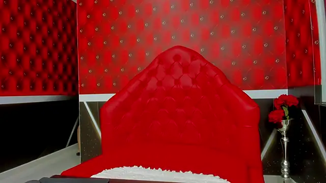 Snapshot of Bianca_Millf chatting on 02-01-26, 03:49 Bianca Millf online show from 02-01-26, 03:49