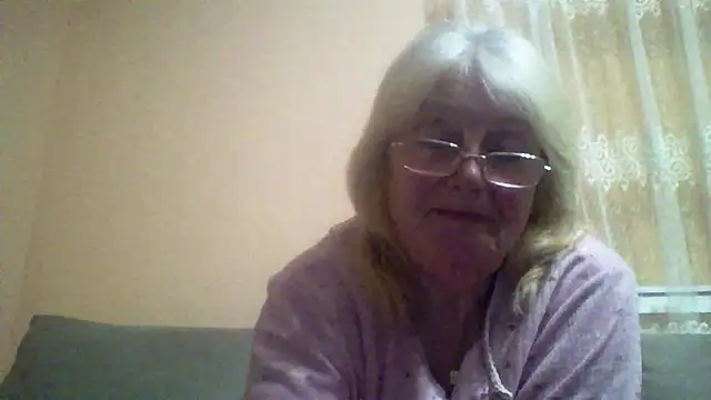 AmyLove353 online show from 04-04-26, 09:45