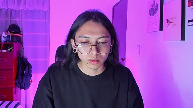 Snapshot of _Astrea_ chatting on 02-26-26, 12:31 Astrea online show from 02-26-26, 12:31