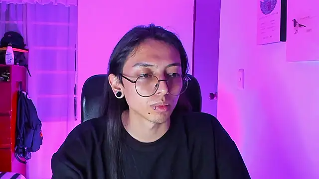 Snapshot of _Astrea_ chatting on 03-13-26, 11:11 Astrea online show from 03-13-26, 11:11