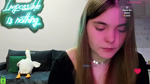 Snapshot of MiraaBloom chatting on 11-02-25, 01:57 MiraaBloom online show from 11-02-25, 01:57