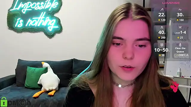 Snapshot of MiraaBloom chatting on 11-09-25, 02:04 MiraaBloom online show from 11-09-25, 02:04