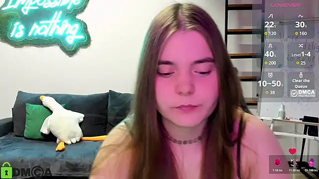 Snapshot of MiraaBloom chatting on 11-12-25, 02:17 MiraaBloom online show from 11-12-25, 02:17