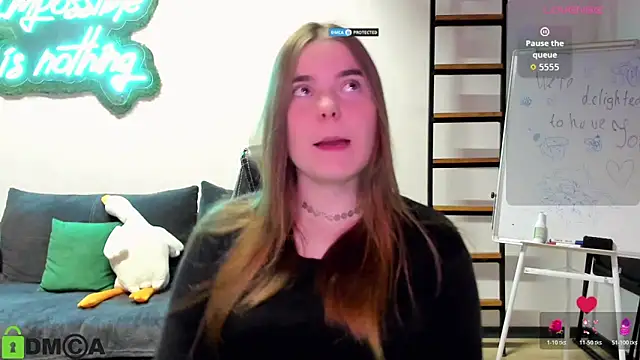 Snapshot of MiraaBloom chatting on 11-26-25, 02:29 MiraaBloom online show from 11-26-25, 02:29