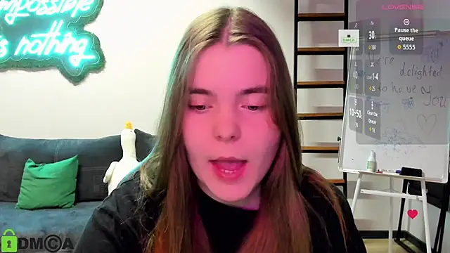 Snapshot of MiraaBloom chatting on 11-27-25, 02:19 MiraaBloom online show from 11-27-25, 02:19