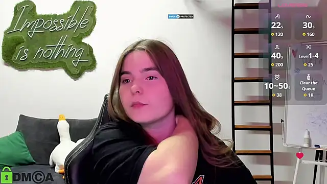 Snapshot of MiraaBloom chatting on 12-01-25, 02:11 MiraaBloom online show from 12-01-25, 02:11