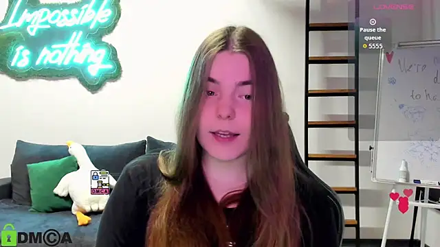 Snapshot of MiraaBloom chatting on 12-02-25, 02:12 MiraaBloom online show from 12-02-25, 02:12